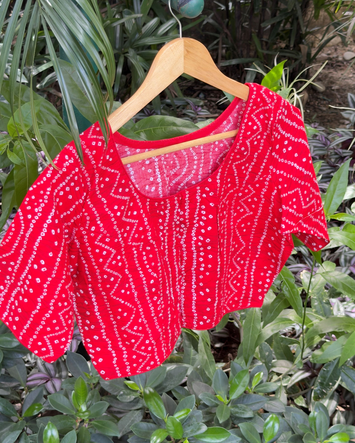 red cotton bandhej blouse with white dotted print free size