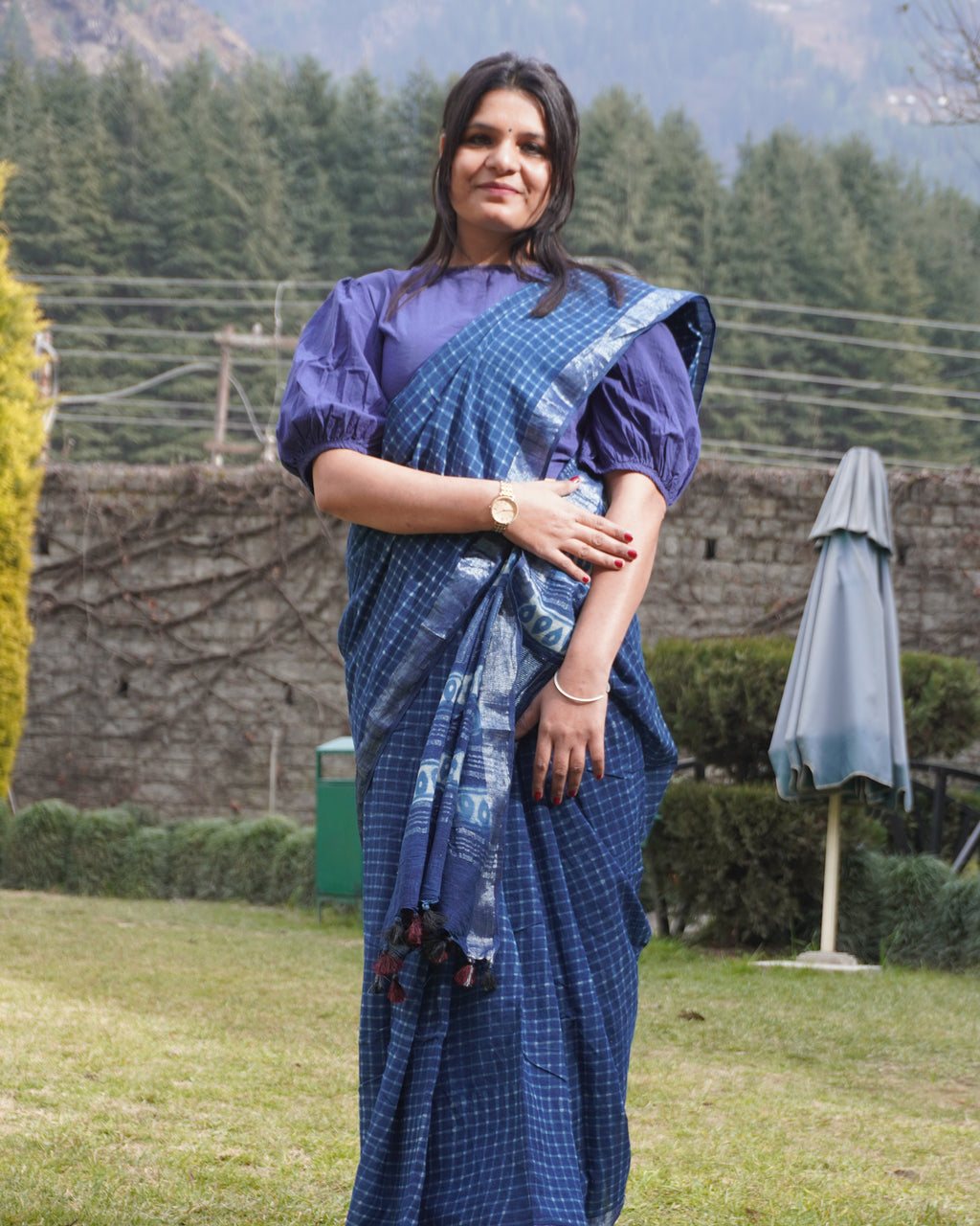 Blue linen check print saree front view