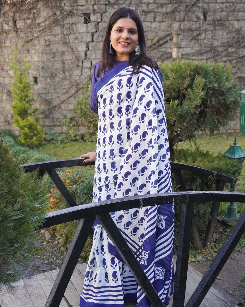 Blue and white indigo leaf design mul cotton saree
