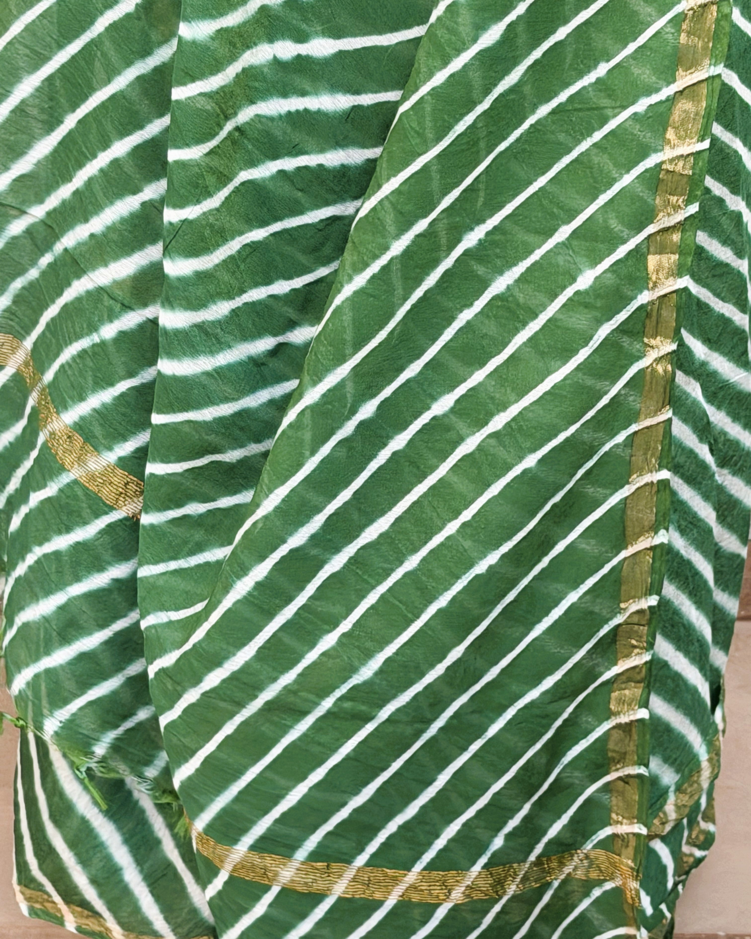fabric texture green chanderi cotton saree detail