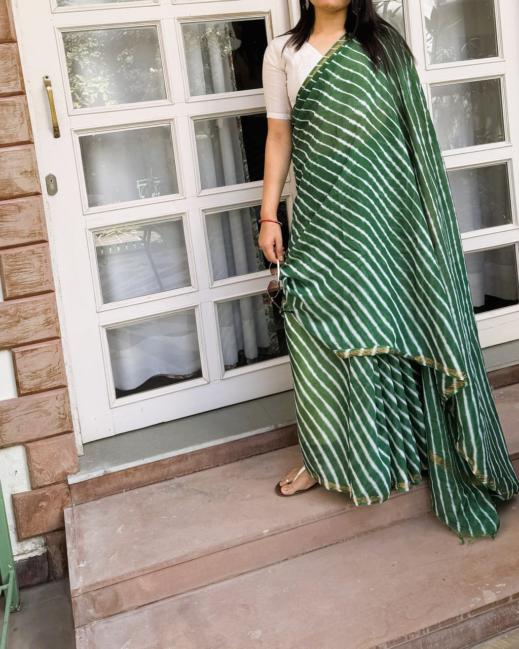 close up lehriya pattern green chanderi cotton saree