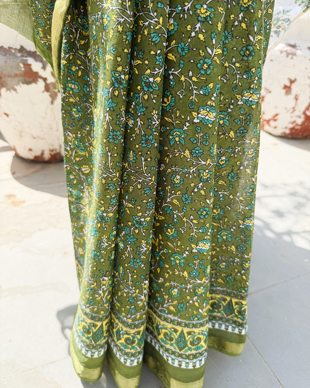 close up sanganeri floral print green saree