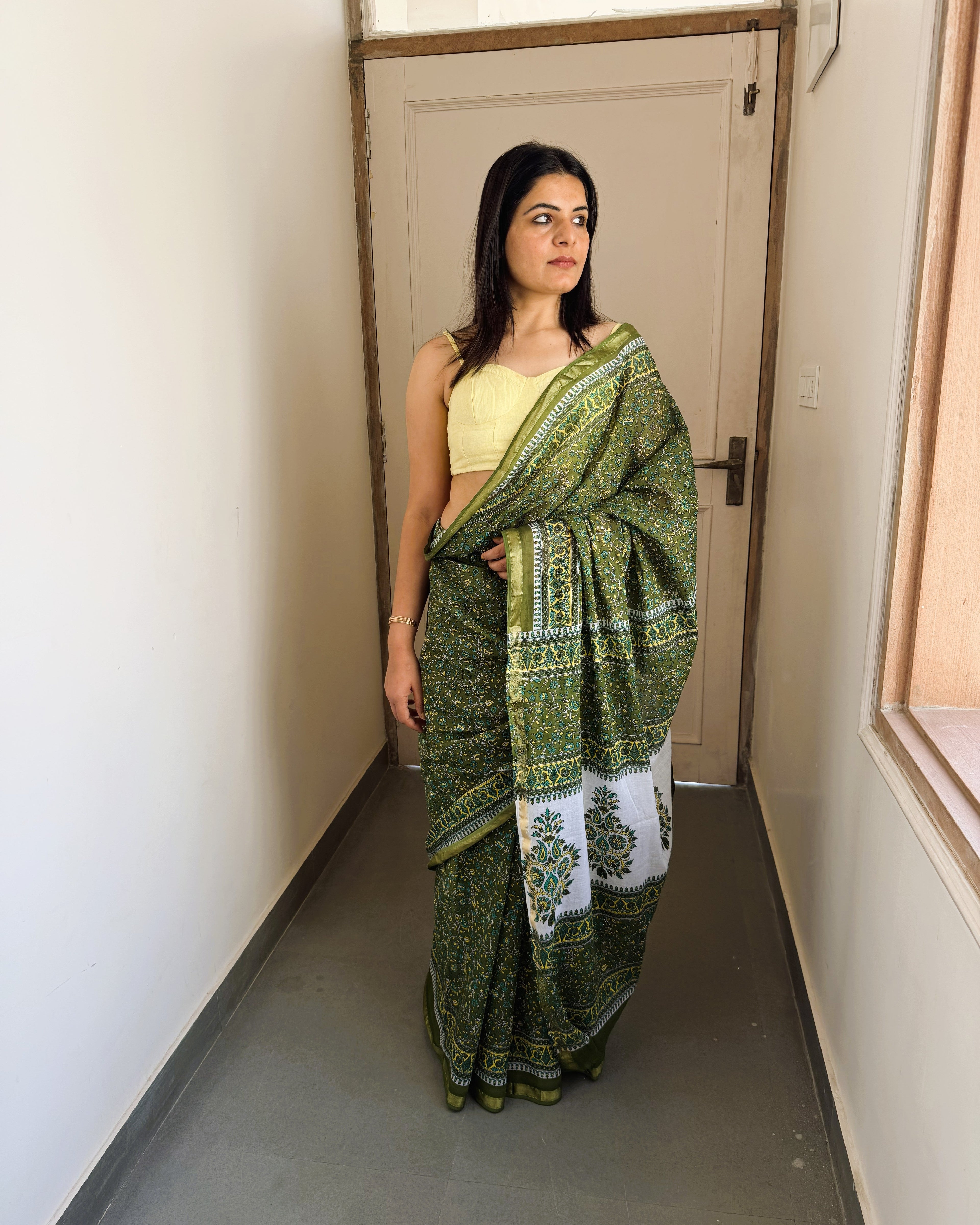 full front drape green floral sanganeri saree zari border