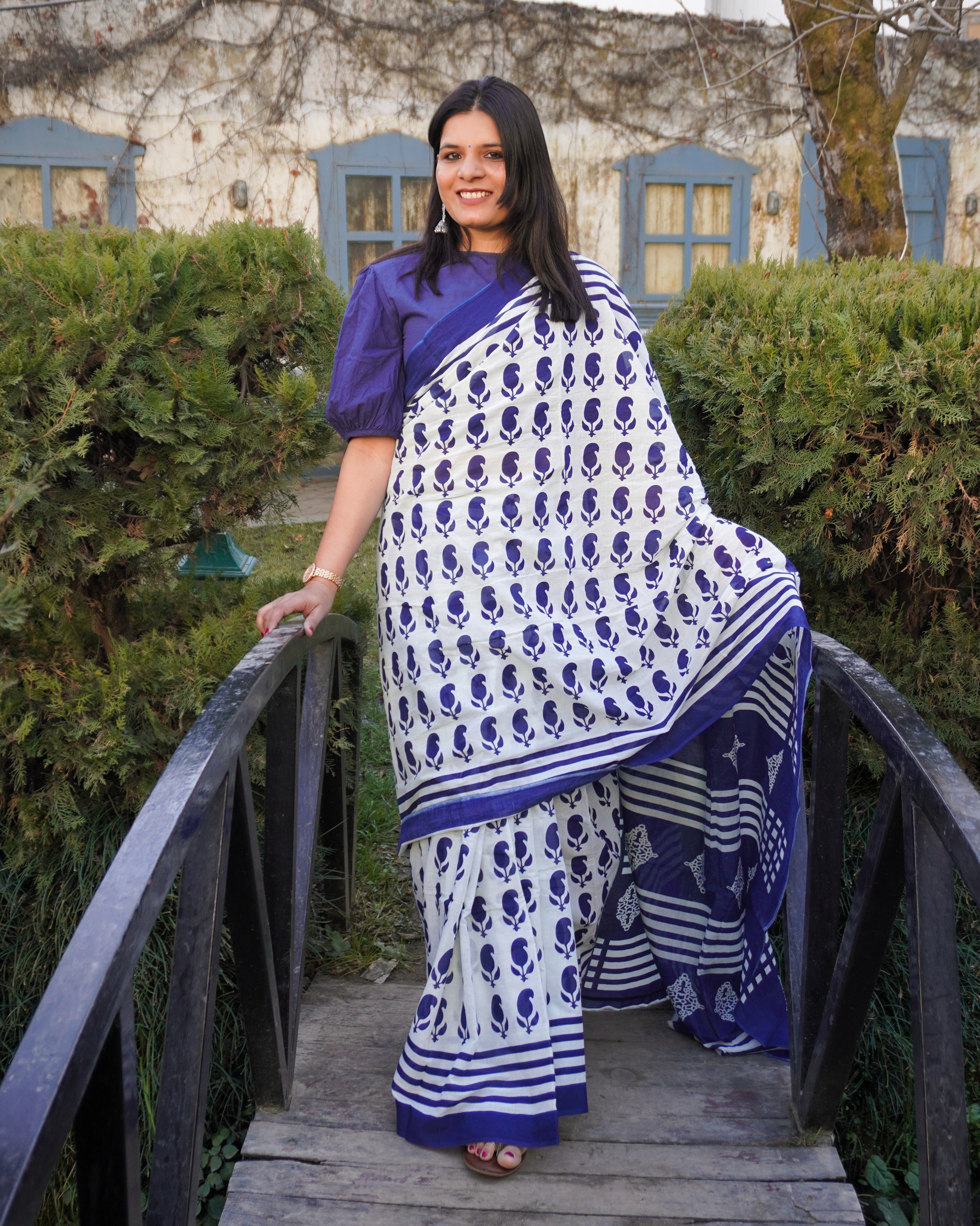 Blue and white indigo leaf print mul cotton saree