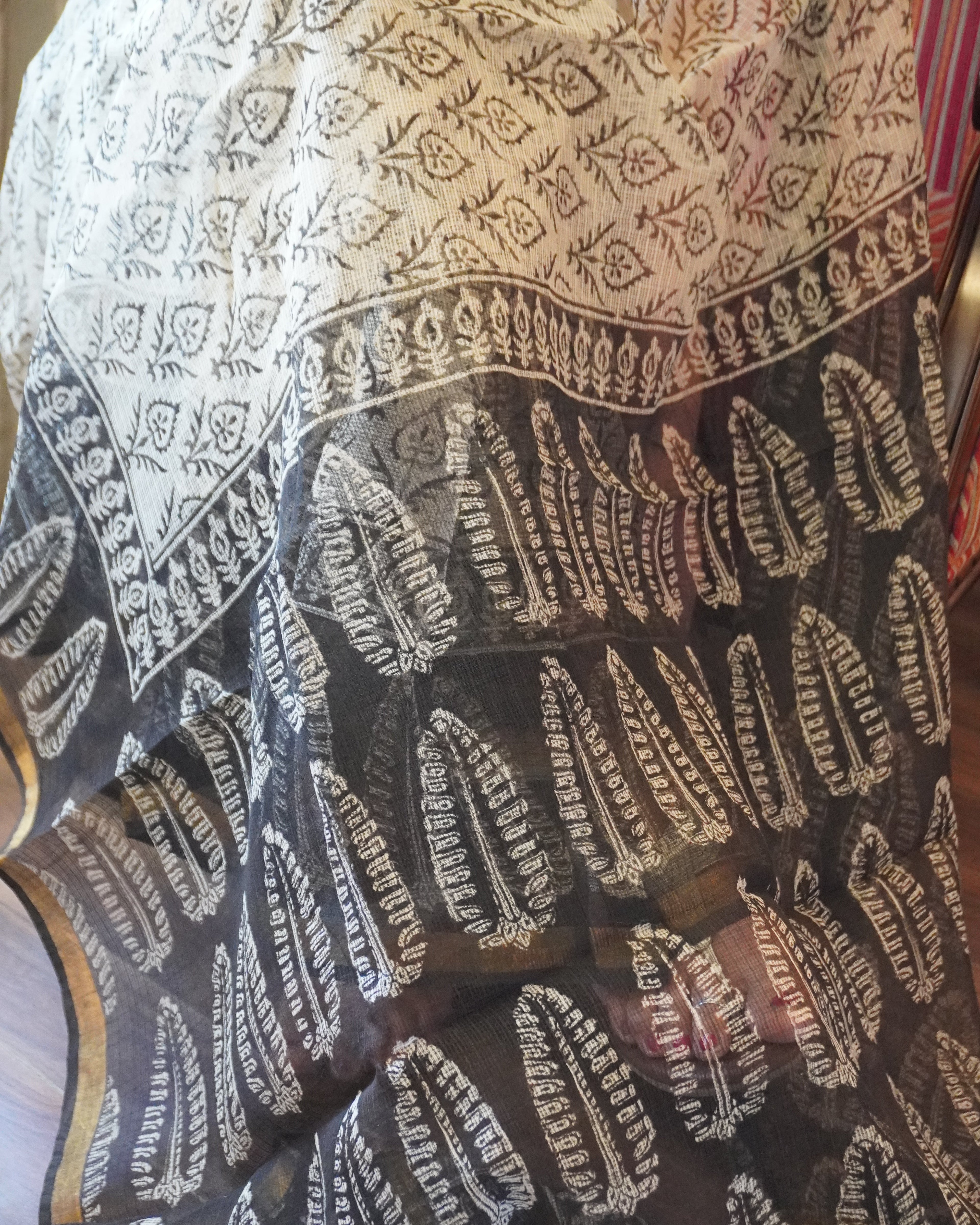 Versalia beige Kota Doria saree fabric texture detail