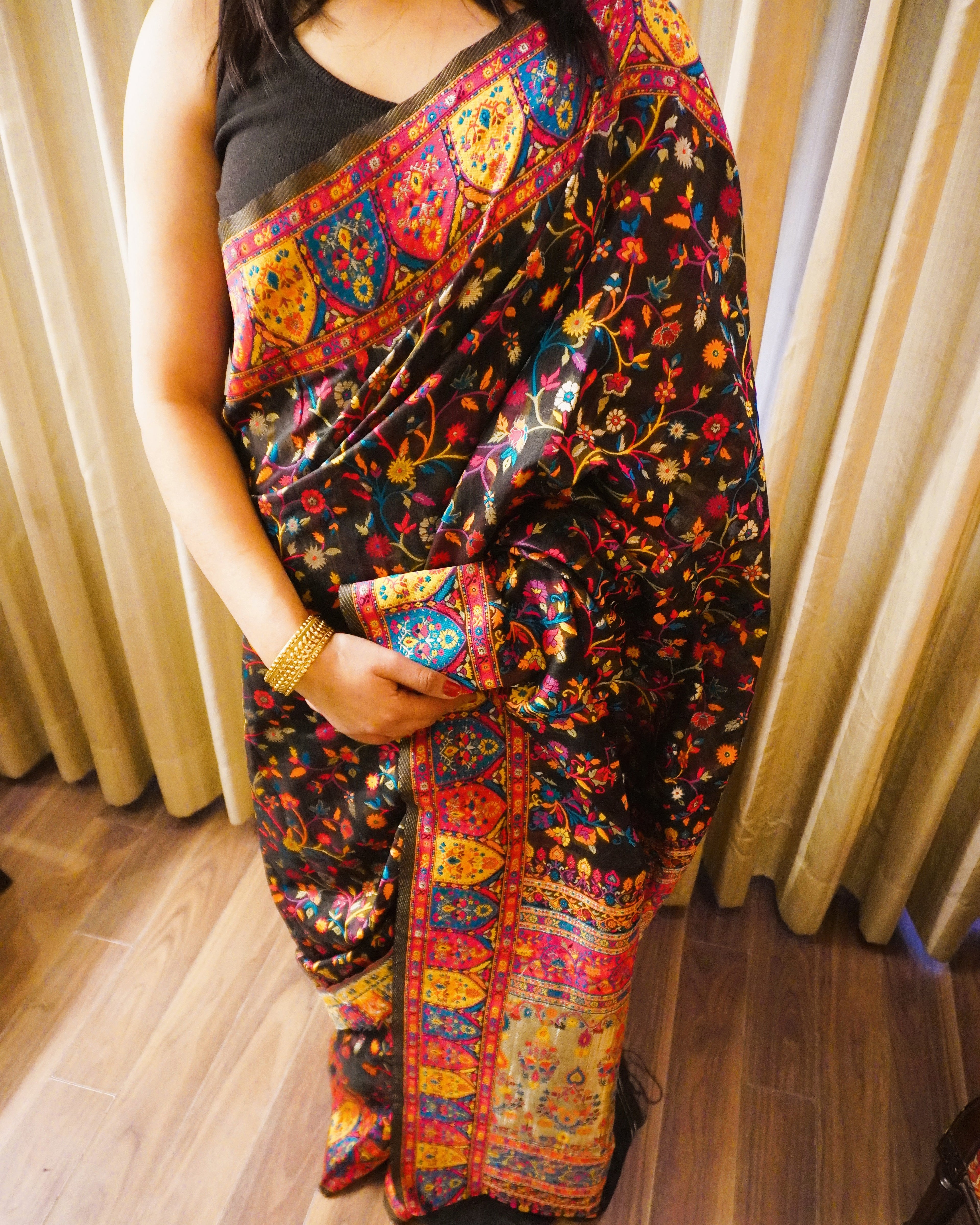 Versalia raven black Kashmiri handloom Jamewar saree closeup view